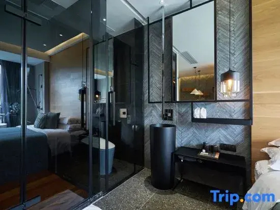 5 Bedrooms Standard room