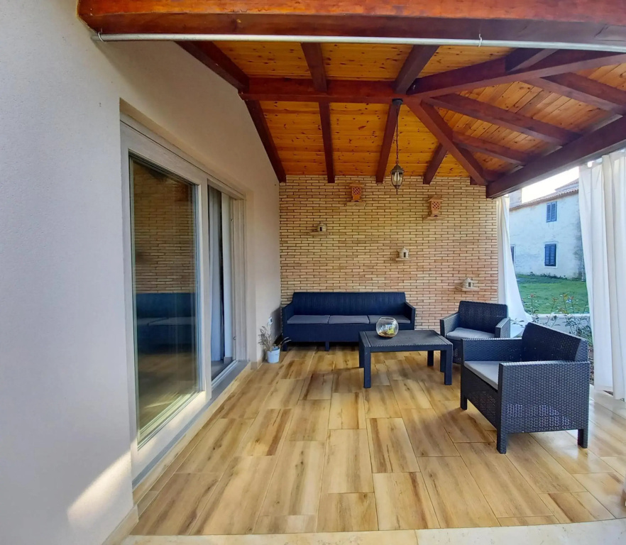 House Matteo, Valdenaga