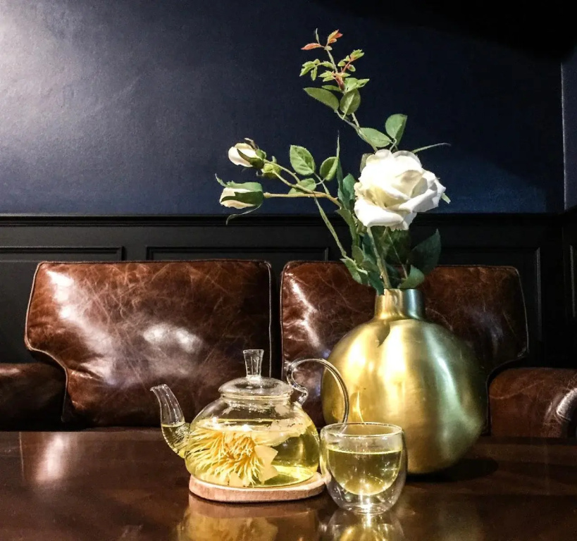 Food & Beverage