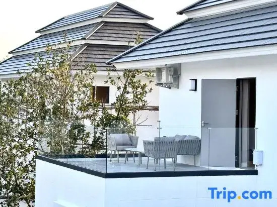 New luxury pool villa near Chiang Mai Old City, 4 bedrooms, 5 bathrooms, luxurious furnishings A4