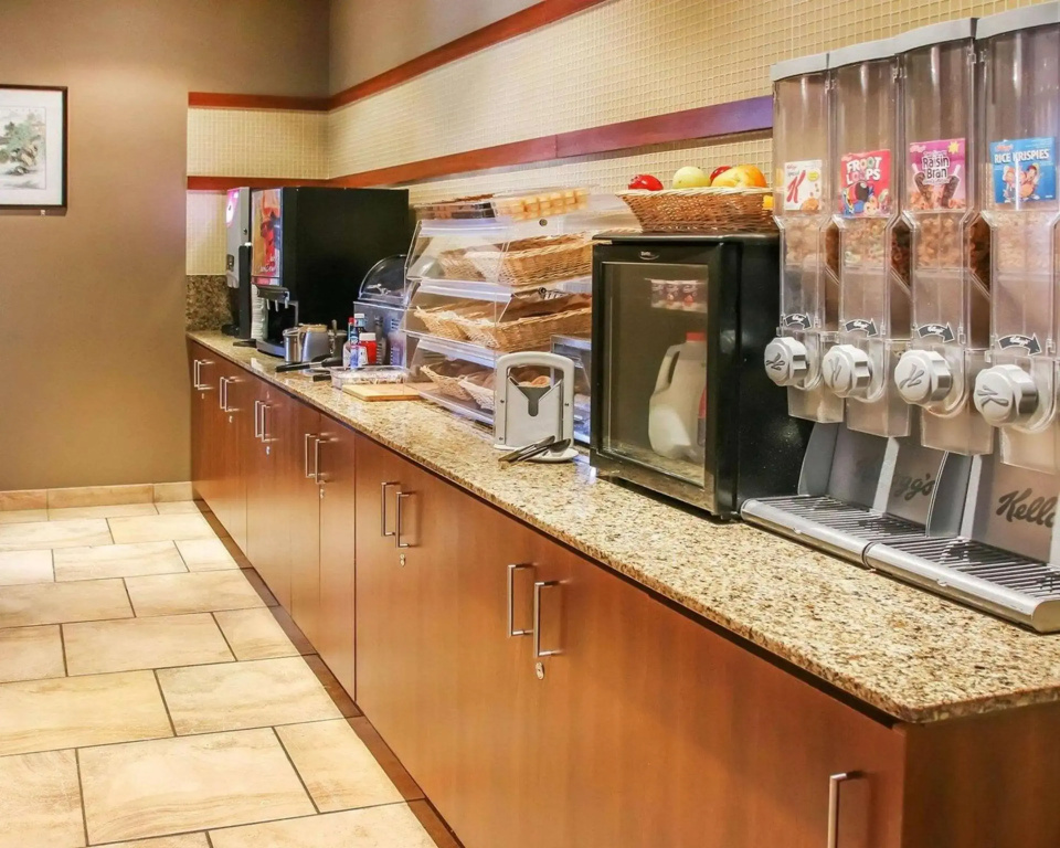Quality Inn and Suites Winnipeg - фото 26