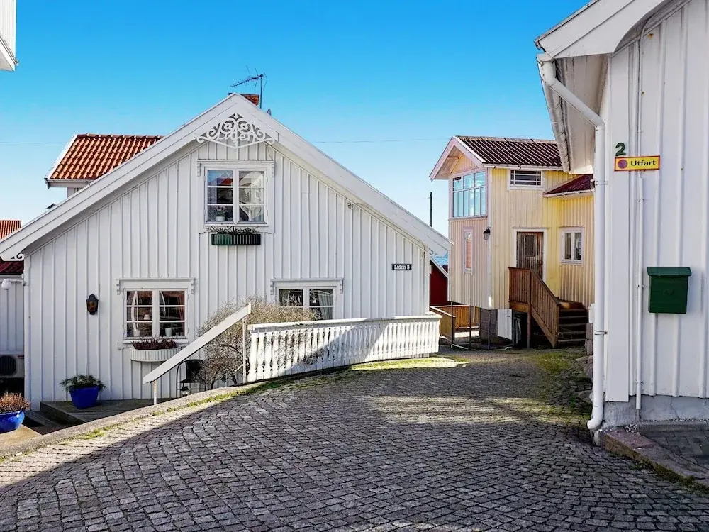 8 Person Holiday Home In Kungshamn