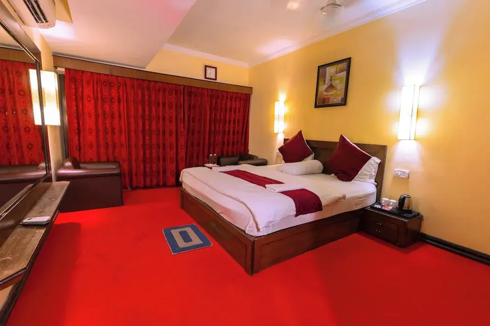 Deluxe Double room beachfront (full double bed)