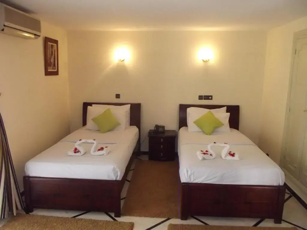 Double room (twin beds)
