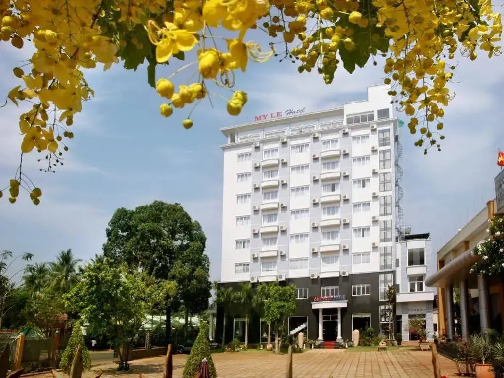 My Le Hotel