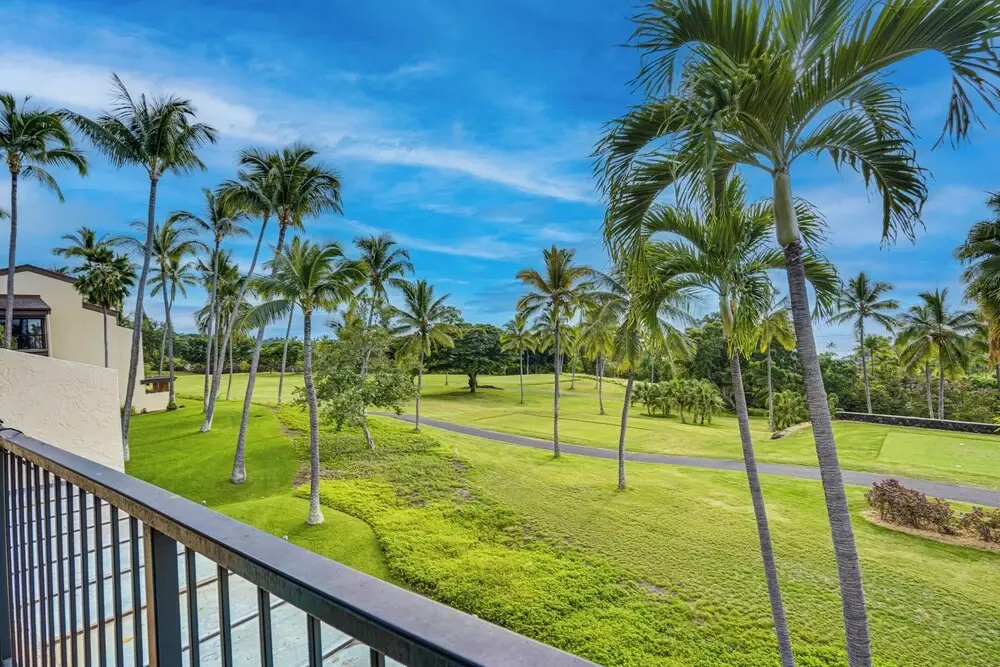 Kailua-kona Condo Rental ~ 1/2 Mi to Golf Course!