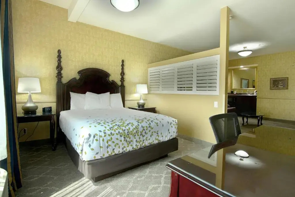 Azure Hotel & Suites, Trademark Collection by Wyndham - Chambres