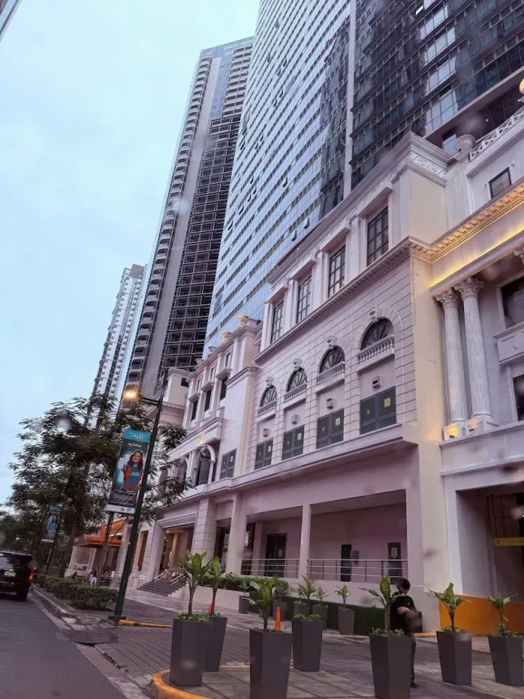 Executive Suites 4 Bedroom Condo Uptown Parksuites Bgc