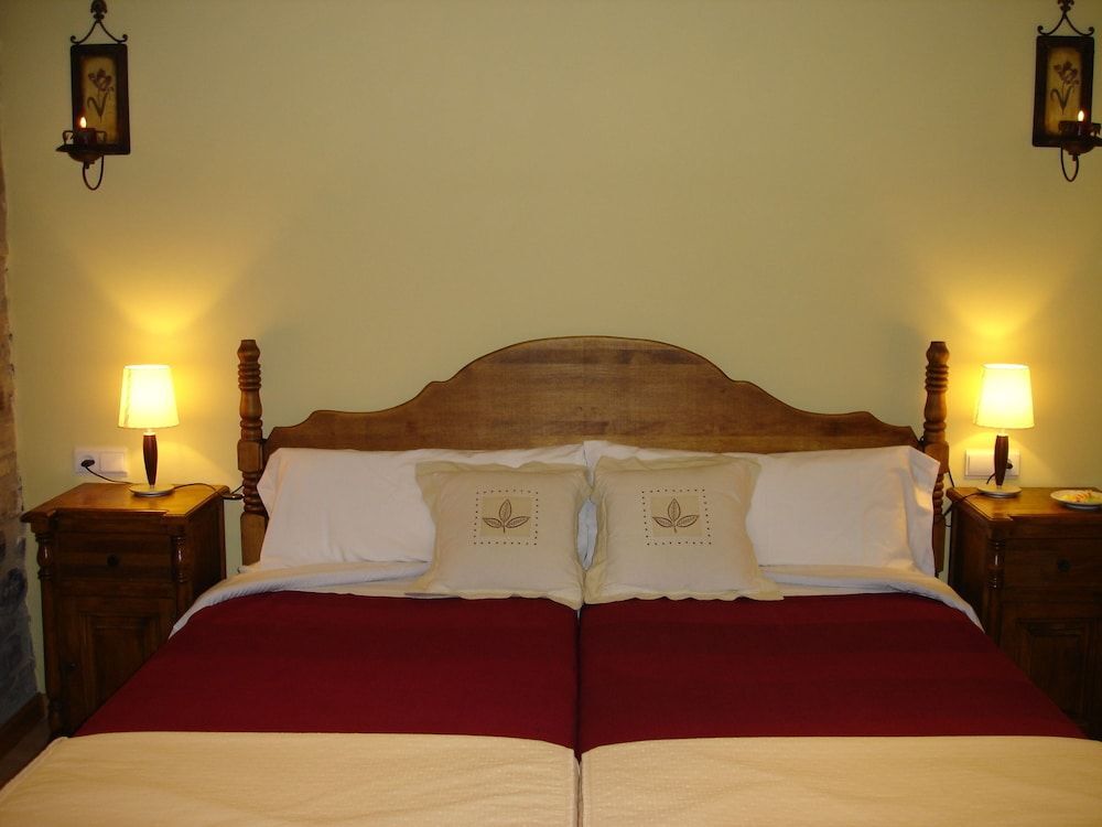 Hotel Los Cerezos De Yanguas by null