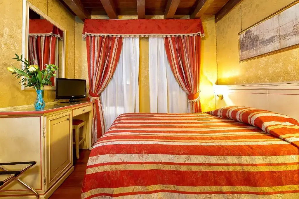 Classic Double room (twin beds)