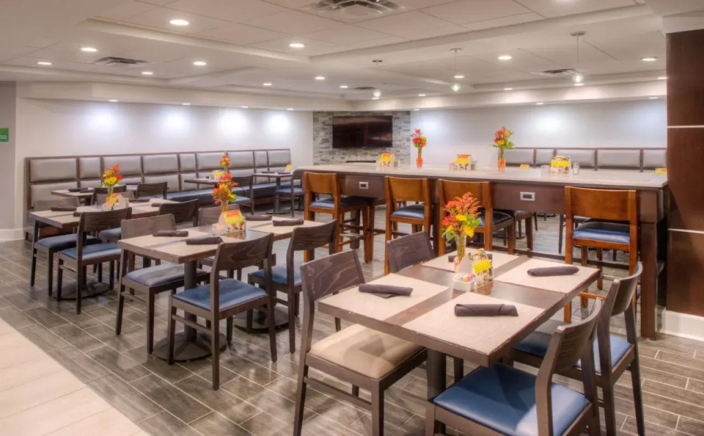 Food & Beverage