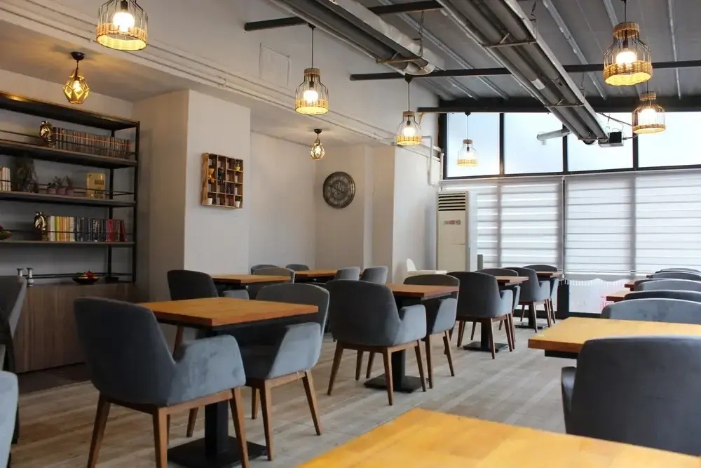 Food & Beverage