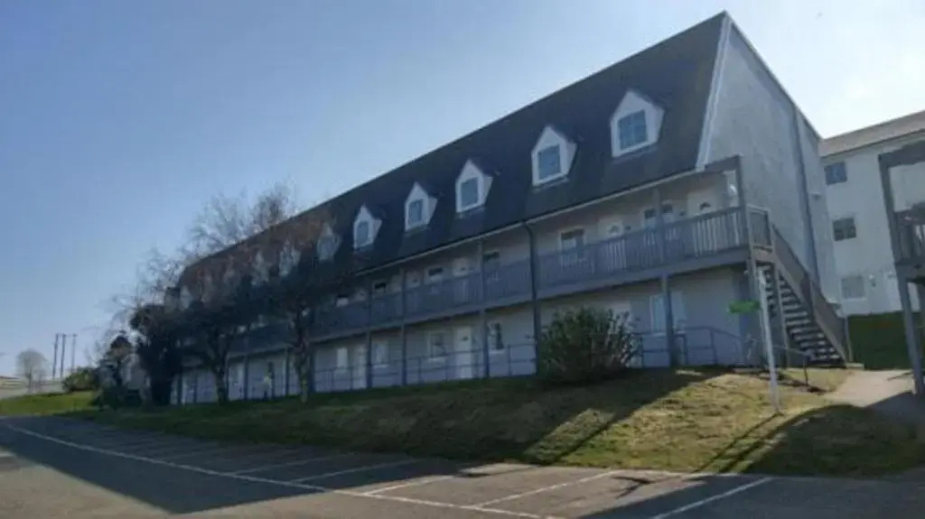 Apartment With Access to Pool, Spa & Soft Play