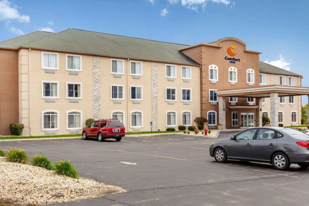 Comfort Inn DeKalb - University Area