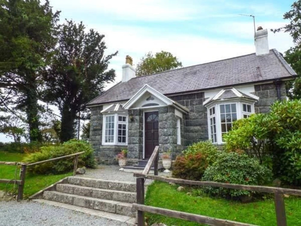 Hunting Lodge