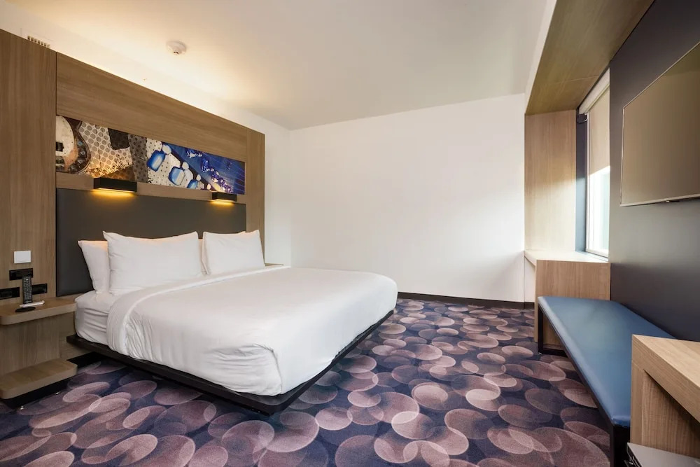 Четырёхместный номер Standard Пентхаус в Aloft Austin Airport