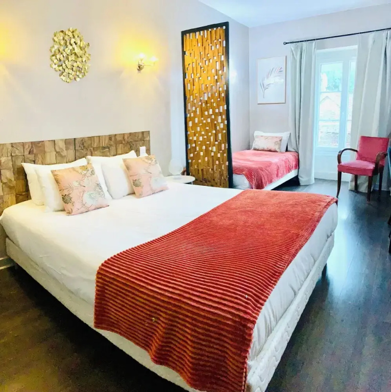 Comfort room