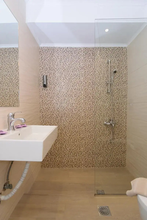 Superior Quadruple room with balcony