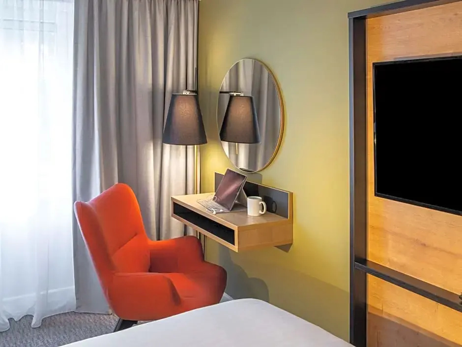 Mercure Nottingham Sherwood Hotel - Tap to explore photos