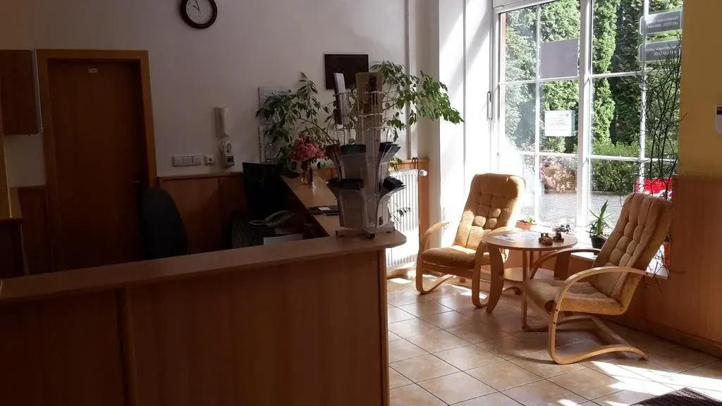 Vzdělávací Středisko a Hotel - Général