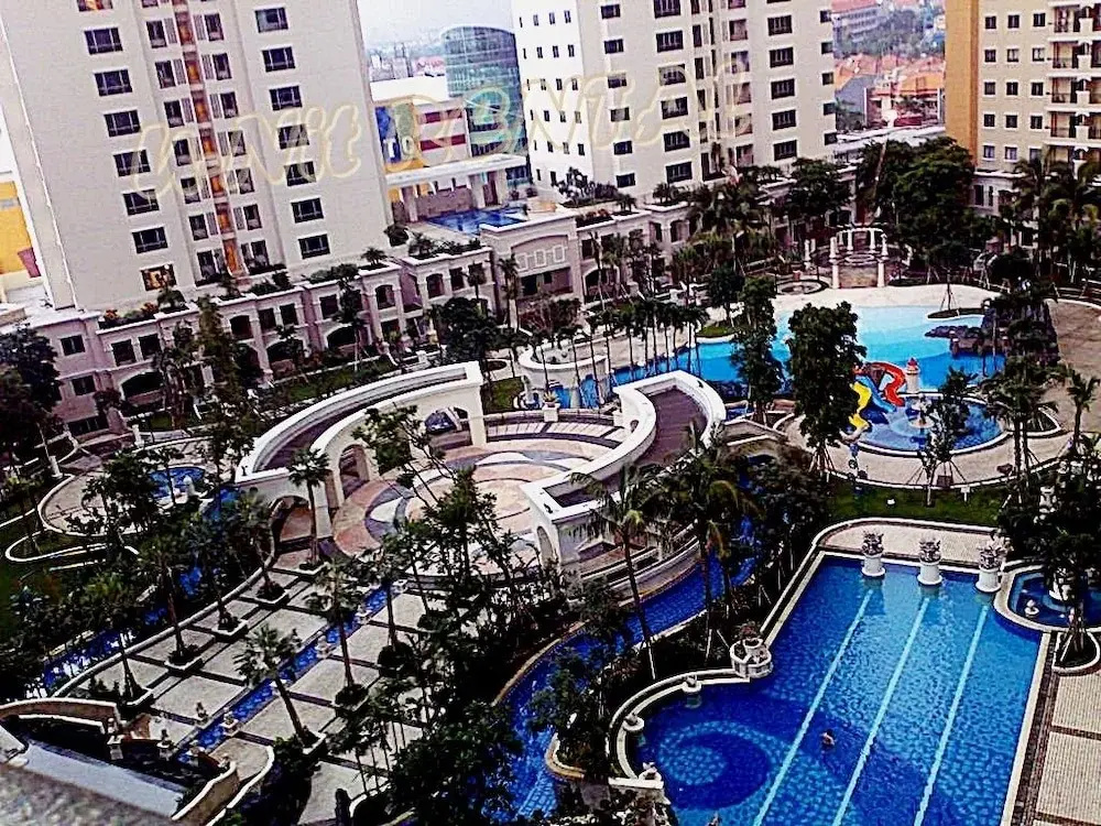 Waterplace Residence