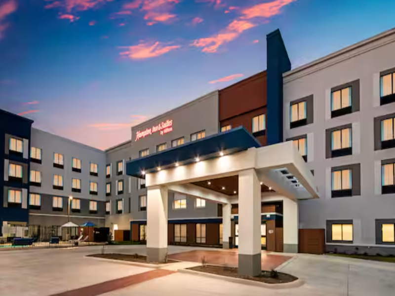 Hampton Inn & Suites Irving DFW Airport North