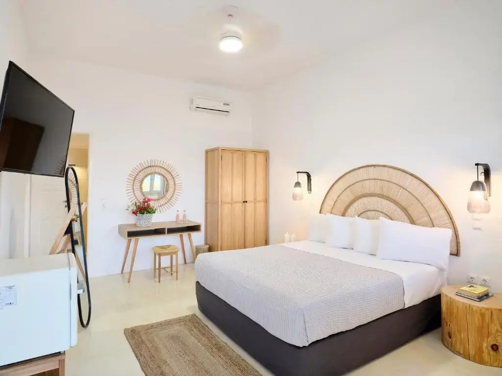 Standard Double room with balcony and with sea view (full double bed)