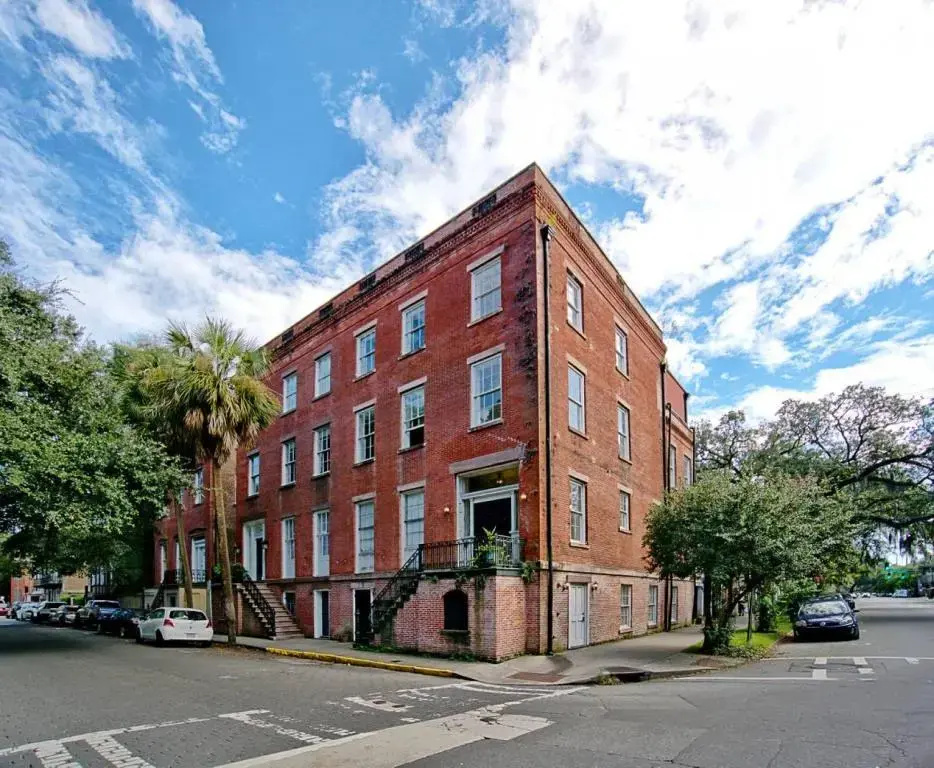 201 York #2 · Newly Renovated Parkside Apt!