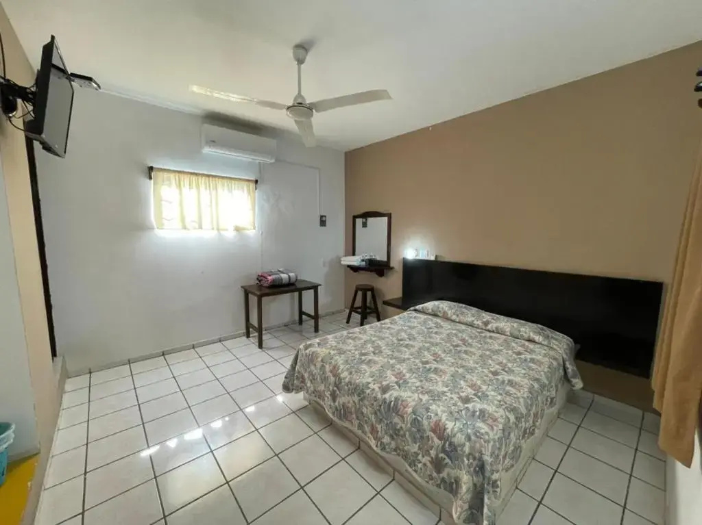 Standard Double room (full double bed)
