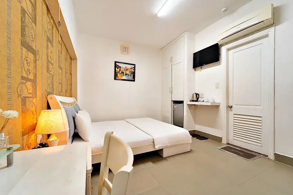 Superior Double room (full double bed)
