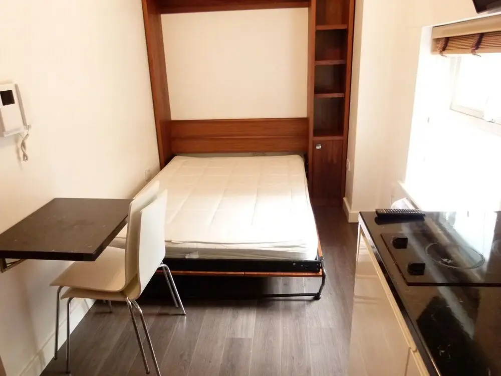 SS Property Hub - City of London Studio Apartment 15