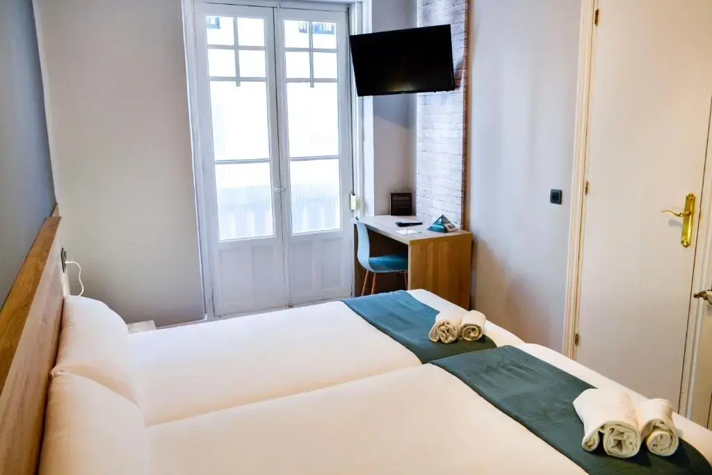 Economy room