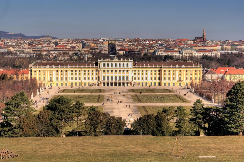 Sobieski Inner Ring Apartments