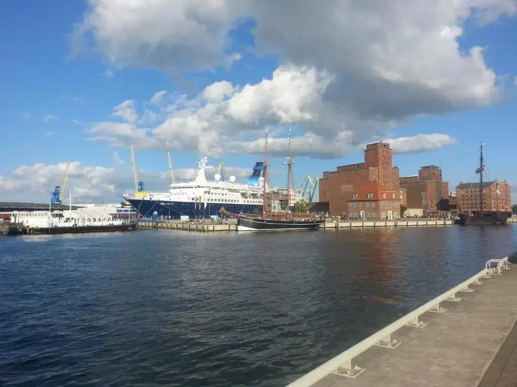 Beach & Waterfront