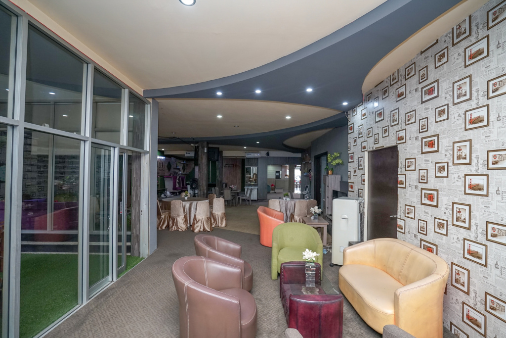 OYO 736 Hotel Best Skip — 2