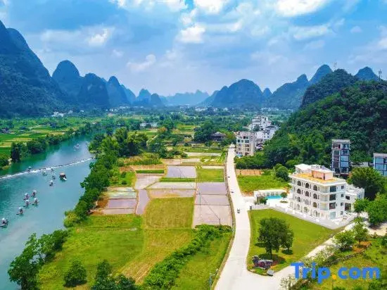 Yunge Homestay (Xiatang Wharf Branch, Yulong River Scenic Area Resort, Yangshuo)