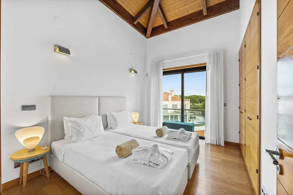 2 Bedrooms Deluxe with Jacuzzi Townhouse