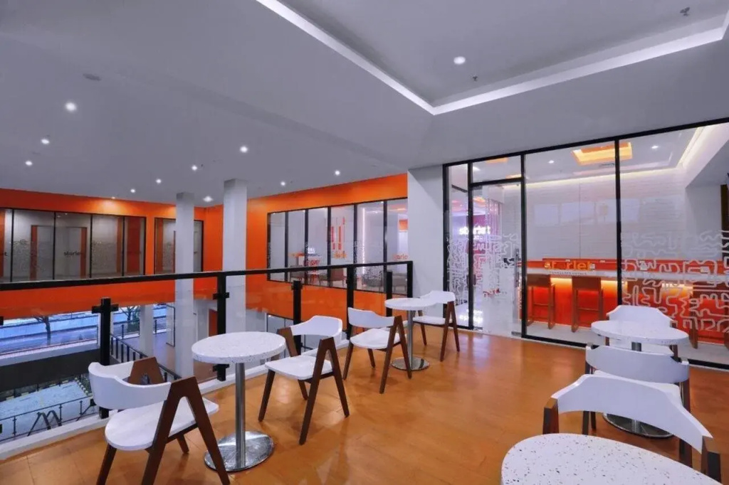 Food & Beverage