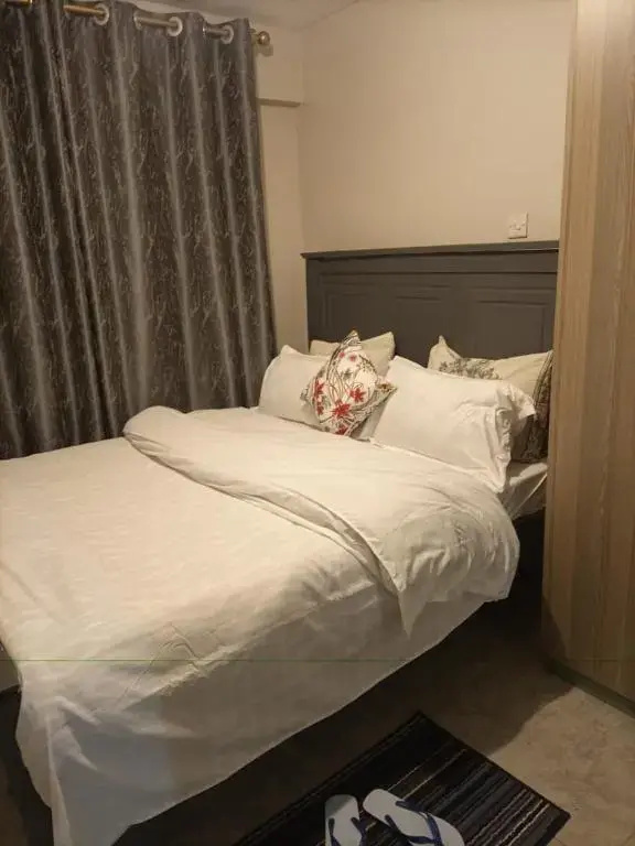 Elite Homes Studios and 1 bedrooms