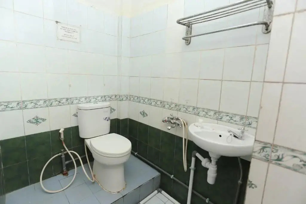 OYO 2057 Hotel Kharisma - фото 10