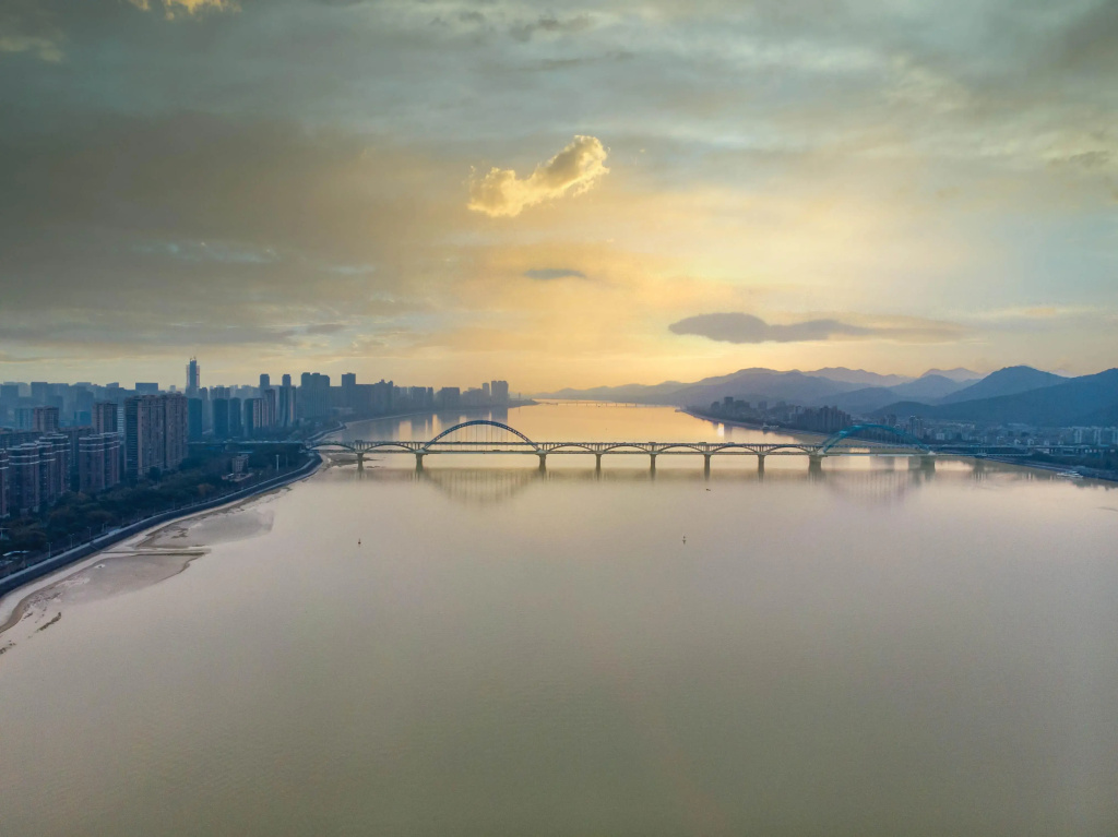 Holiday Inn Hangzhou Binjiang Hotel - Général