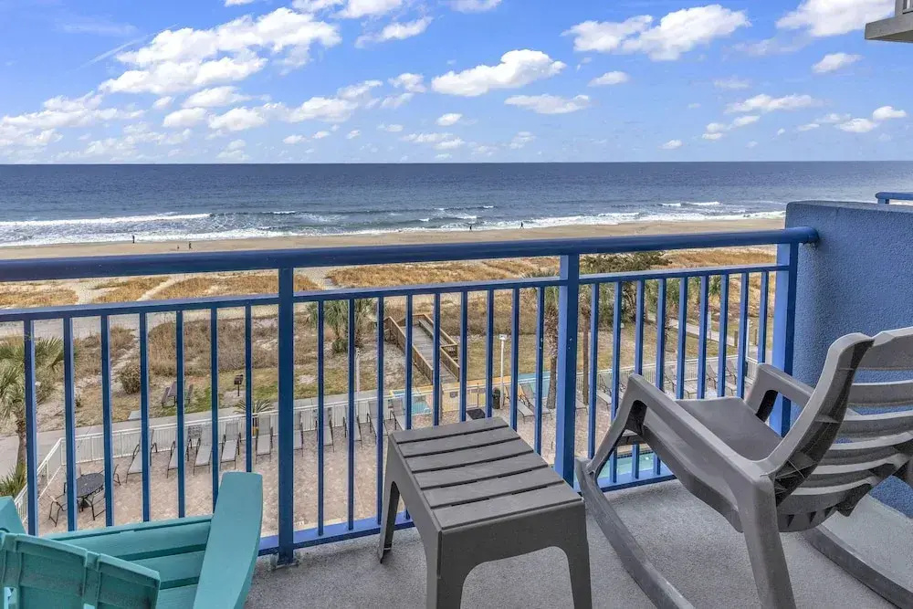 2 Bedrooms Comfort room with ocean view