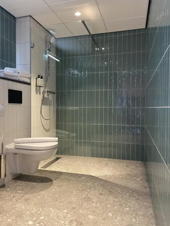 Comfort room