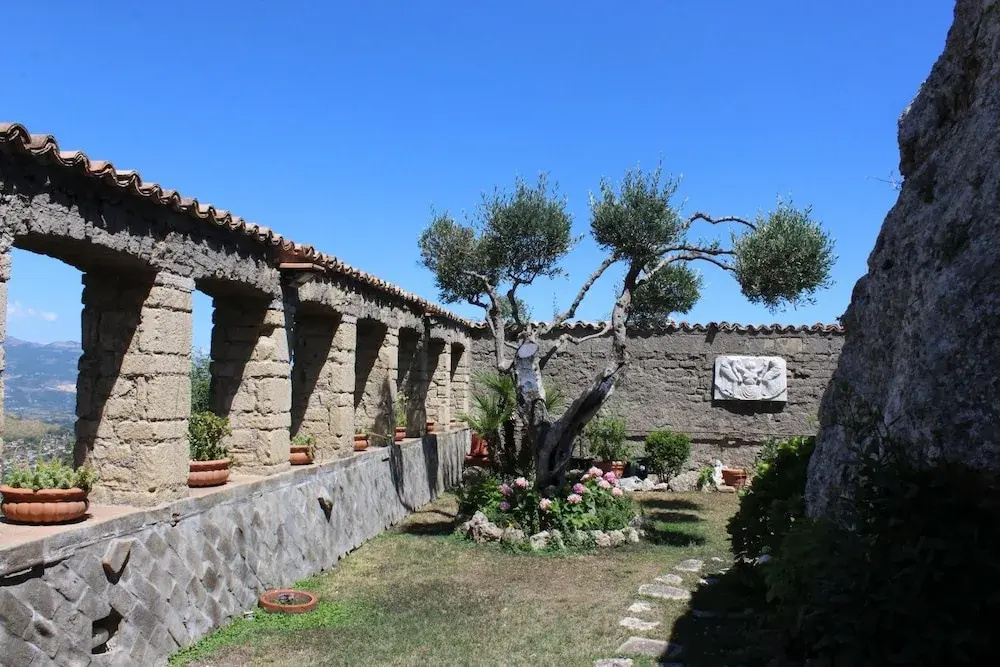 Torre di Castellonorato