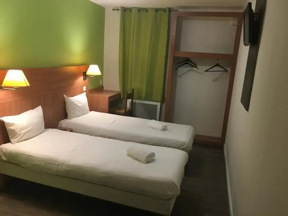 Voir la photo 3 — Glisy Hotel