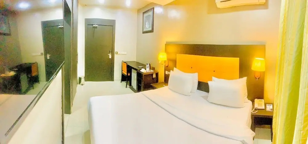 Oakspring Hotel & Luxury Suites - Chambres