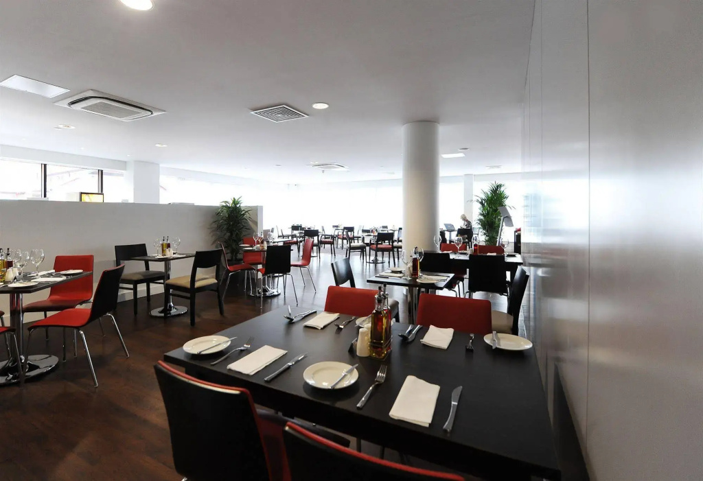 Holiday Inn London - Luton Airport by IHG - фото 34