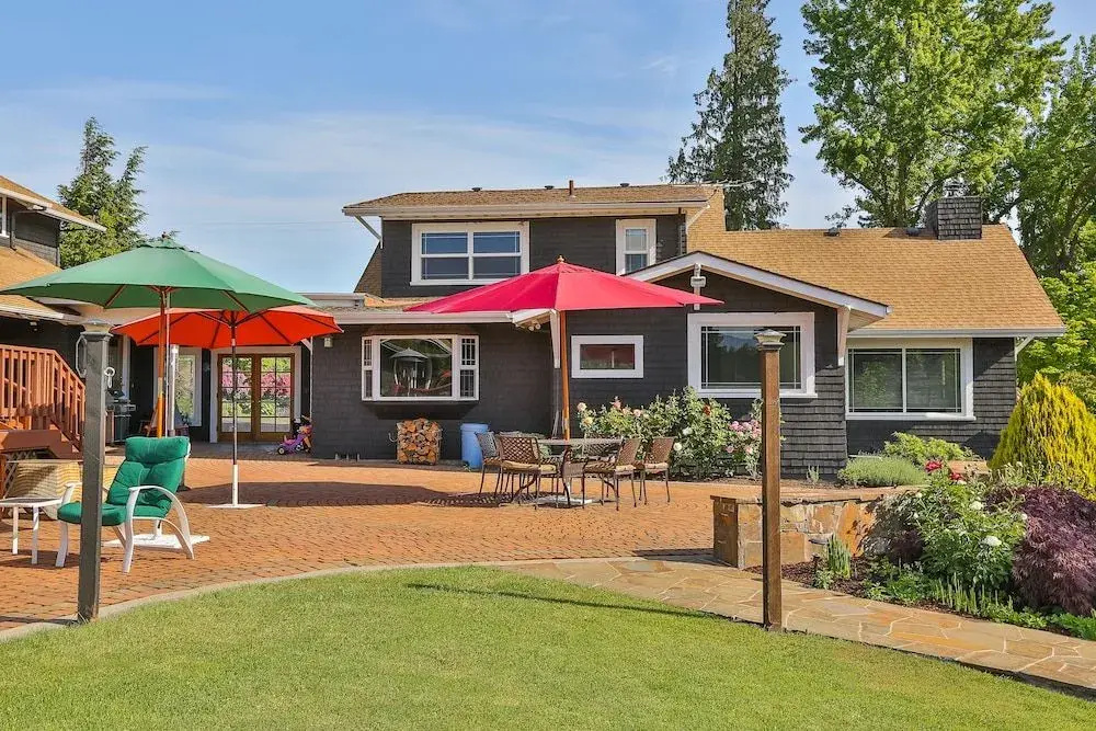 Brookside Bed & Breakfast