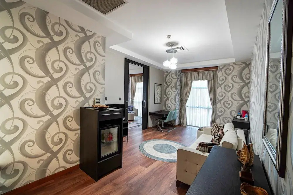 1 Bedroom Comfort Suite
