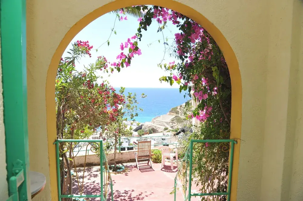 Balcony & Terrace